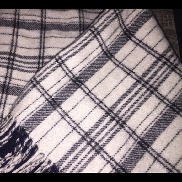 Madwell Wrap - Picture 5 of 14